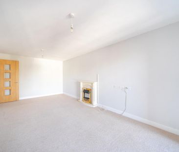 2 bedroom retirement property to rent - Photo 4