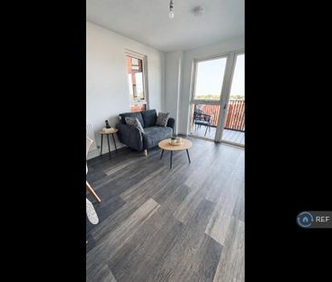 1 bedroom flat to rent - Photo 6