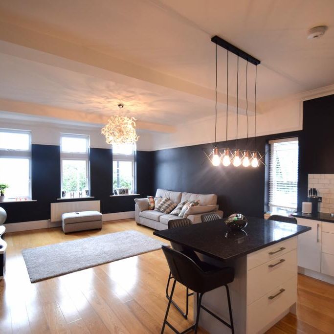 2 bedroom flat to rent - Photo 1