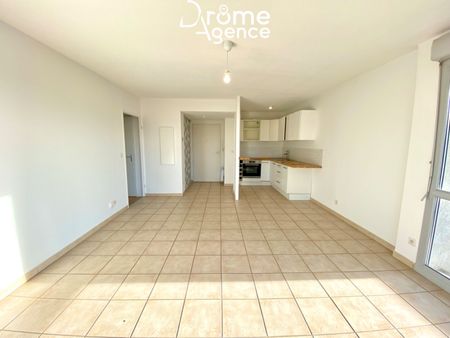 Location Appartement 45m² VALENCE 26000 - Photo 3