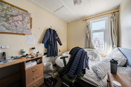 6 bedroom terraced house to rent - Photo 4