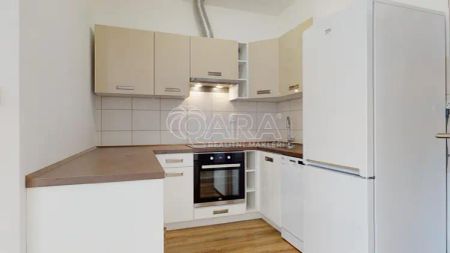 Dlouhodobý pronájem bytu 2+kk s balkonem, U Štěpánků, Hořovice - Photo 3