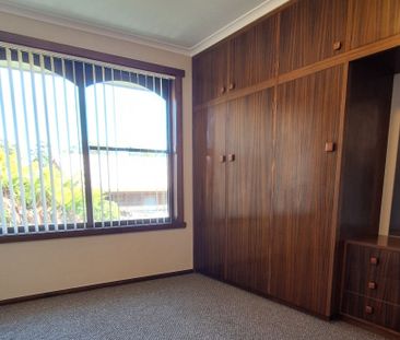 1 Lynd Court, Devonport TAS 7310 - Photo 3