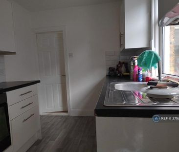 3 bedroom terraced house to rent - Photo 6