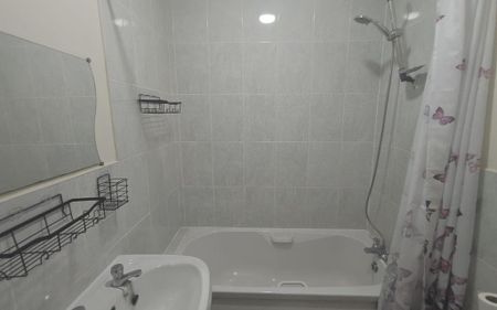 2 bedroom maisonette to rent - Photo 3