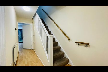 Room in a Shared House, Lukin Street, E1 - Photo 2