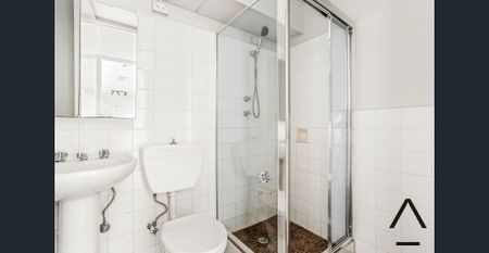 Elevated Living with Panoramic Views Over Randwick & Coogee - Photo 4