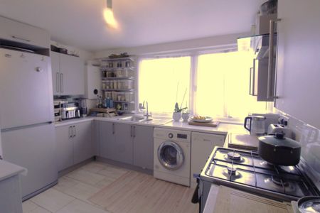 Barnhill Road, Wembley, HA9 - Photo 5