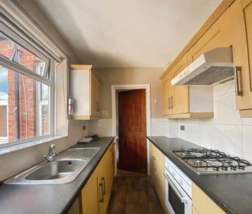 3 bedroom apartment to rent - Photo 1
