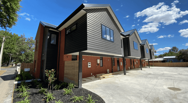 Studio Room in top Hamilton East Location - Photo 1