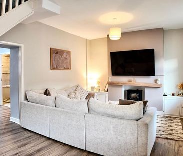 2 bedroom terraced house to rent - Photo 3