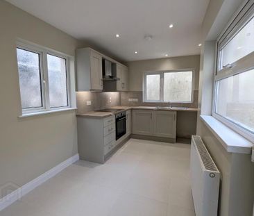 8 Valentia Place, Newcastle, BT33 0EH - Photo 2