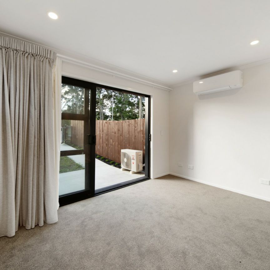 Fresh Face, Familiar Place - Photo 1