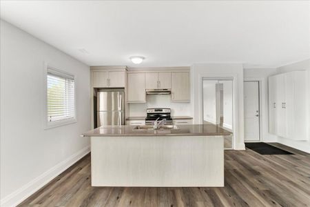 For Lease - 325 Peter Street Unit# Unit 2, Orillia, Ontario - Photo 5