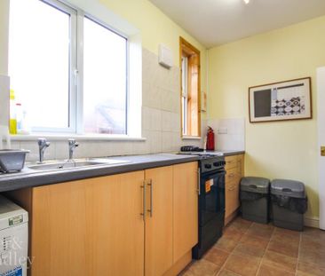 1 bedroom in a house share to rent - Photo 5