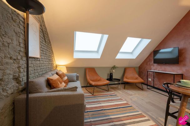 Gemeubeld duplex appartement voor korte termijn te huur - Photo 1