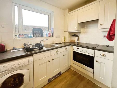 1 bedroom apartment to rent - Photo 2