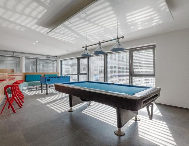 ***Nur bis zum 30.11.2025 – begrenzte Verfügbarkeit! Jetzt Studentenapartments in Erlangen sichern – mit Fitnessstudio und Pool! - Foto 1