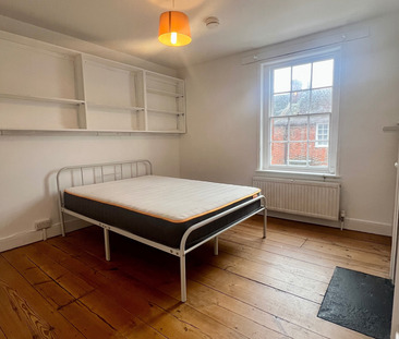 Stunning Period Property in the Heart of the City First Floor Back ... - Photo 2