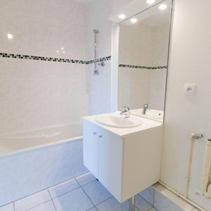 Location / Appartement T2 - Photo 2