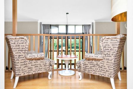 5 bedroom detached house to rent - Photo 2