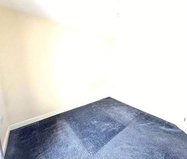 3 bedroom end of terrace house to rent - Photo 4