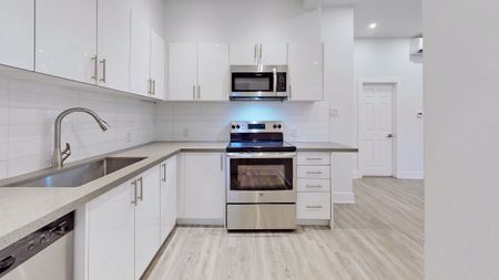 For Lease - 69 Gloucester Street, Toronto, Ontario - Photo 4