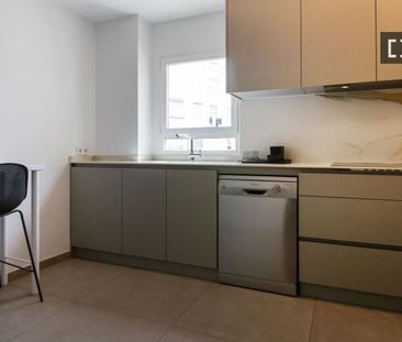 4 room luxury Flat for rent in Valencia, Spain - Photo 5