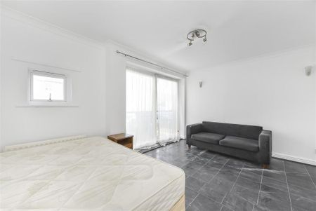 4 bedroom apartment to rent - Photo 3