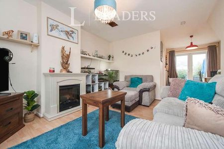 Maythorn Drive, Cheltenham, GL51 - Photo 4