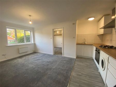 1 Bedroom - Swan Way, Church Crookham - Photo 3