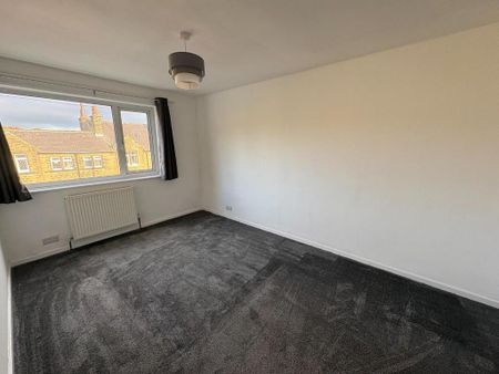 3 bedroom detached house to rent - Photo 5