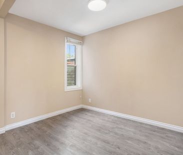 For Lease - 256 Park Park Unit# 2, Vanier and Kingsview Park, Ontario - Photo 2