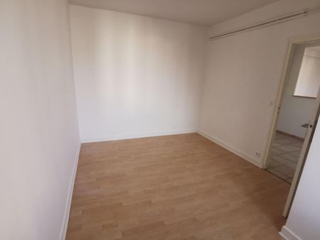 Location Appartement Clermont-Ferrand - Photo 4