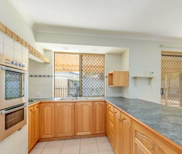 Comfortable Family Living - Photo 6