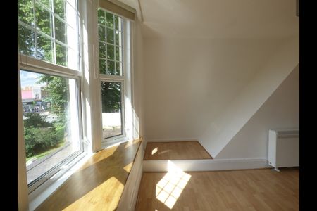 1 Bed Flat, Rushey Green, SE6 - Photo 5