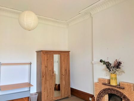 3 Bed Flat, Morningside Road, EH10 - Photo 5