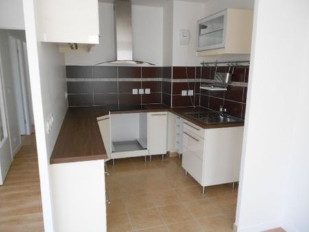 Location Appartement 3 pièces 62m² ST MICHEL SUR ORGE 91240 - Photo 3