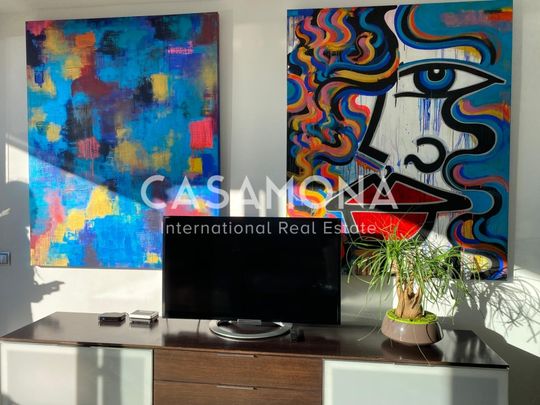 Amazing 1 Bedroom Penthouse with Views of Barcelona - Photo 1