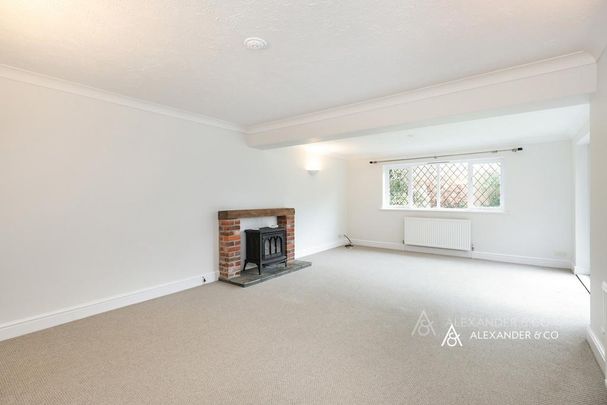 5 bedroom detached house to rent - Photo 1