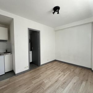 Location Appartement RENNES / Quartier CENTRE-VILLE - Photo 2