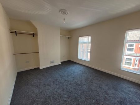 3 Bed Terraced House, Grange Street, M6 - Photo 4