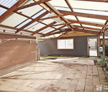 This 3-bedroom home will not last long! - Photo 4