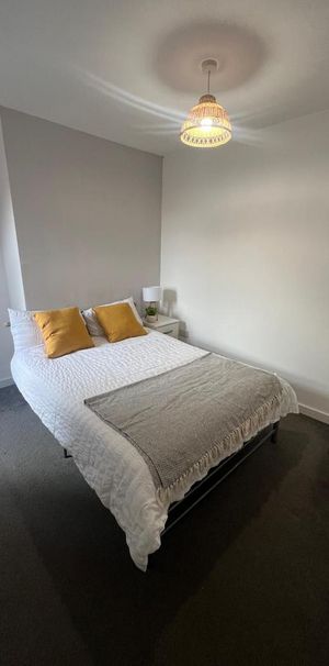 1 bedroom in a house share to rent - Photo 1