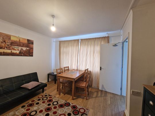Room in a Shared House, Wingate Road, M38 - Photo 1