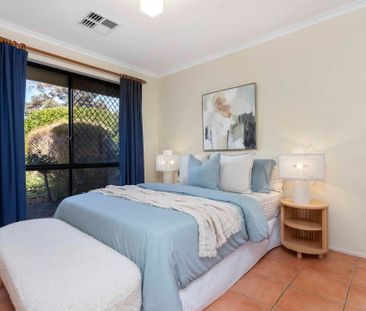 Low-Maintenance, Cosy Three Bedroom Home in a Quiet Court! - Photo 5