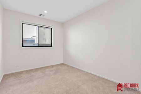 93 Sculthorpe Avenue, Whitlam ACT 2611 - House For Rent | Domain - Photo 3