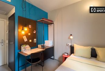 barcelona, Catalonia 08018