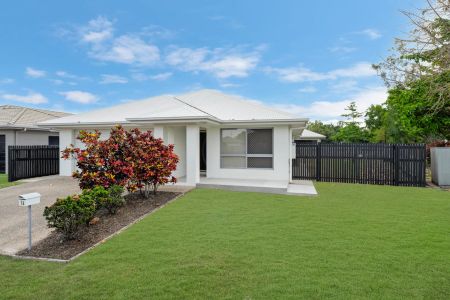 Big Home! Bigger Value! - Photo 4