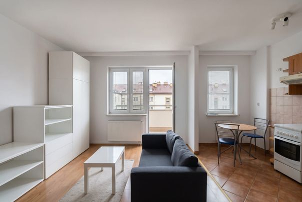 ZOBACZ >>> Kawalerka 3 minuty od metra! 34 m² - Photo 1